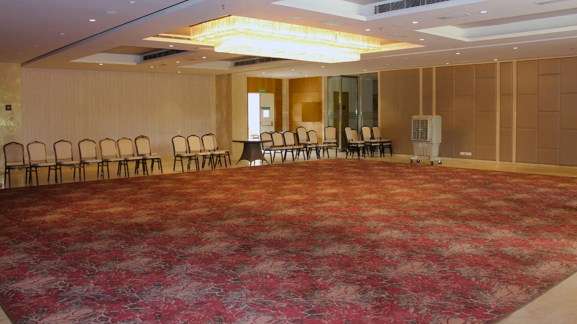emaar-club-beryl-sector-65-qwrz4